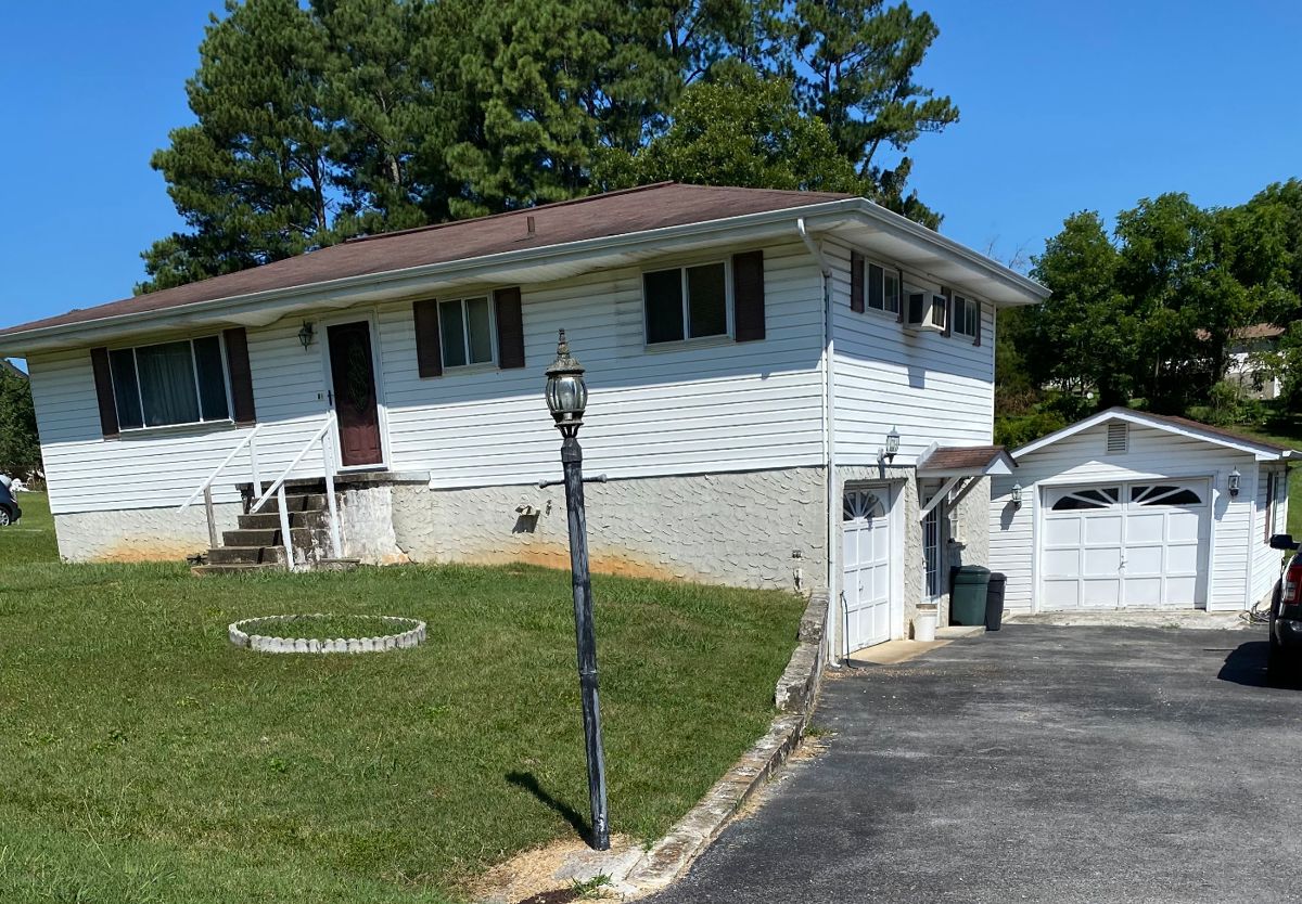 Awesome Rossville Estate Sale 50 OFF MONDAY!... starts on 9/23/2023