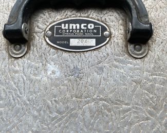 Vintage umco aluminum tackle box