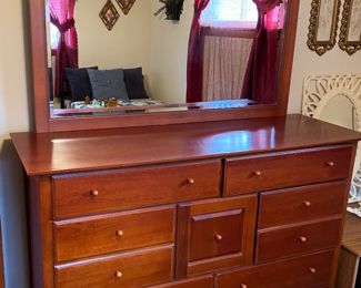 5 piece Thomasville bedroom set with metal bed frame