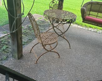  SWEET LITTLE  BISTRO SET