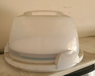 Tupperware cake cover or summer plate, napkin  and utensil holder $8