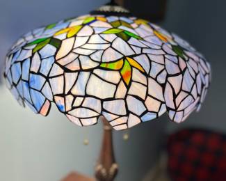 Beautiful stain glass table lamp
