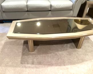 Matching coffee table w/2 side tables 