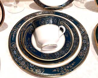 Royal Daulton "Carlyle" fine bone china 6pc set