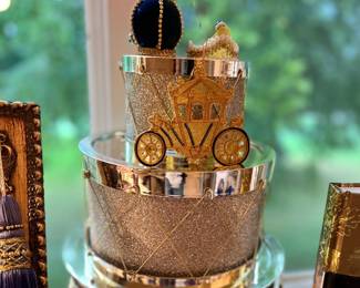 Pair of 3pc gold tone Christmas drums