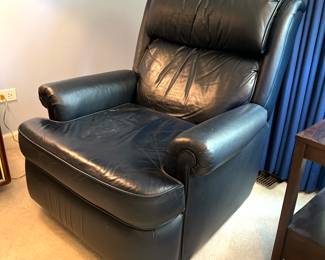 Matching bark navy blue leather recliners 