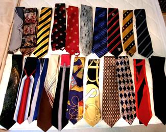 100's of fantasic men's ties 