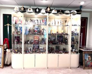 4 Pc. Lighted curio cabinet  w/glass shelves 