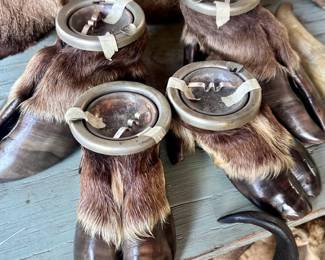 Because everyone needs hoof ashtrays 