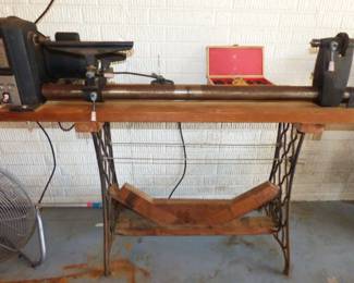 12" 5 Speed Wood Lathe