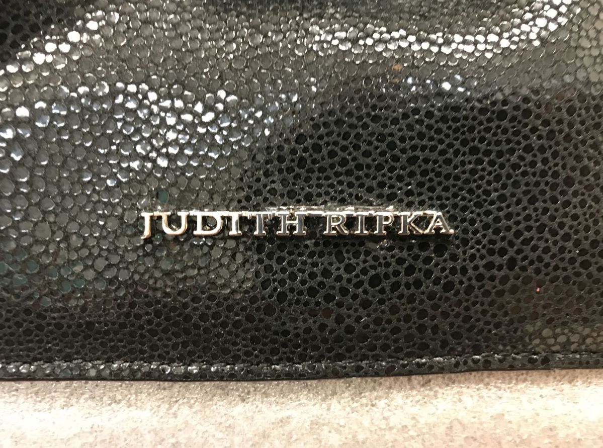 Designer Bags & HighEnd Artwork from St.... starts on 9/1/2023