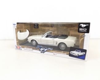 1:18 Scale Die Cast Motor Max Limited Edition (849 of 3000) 1964 1/2 Ford Mustang	
