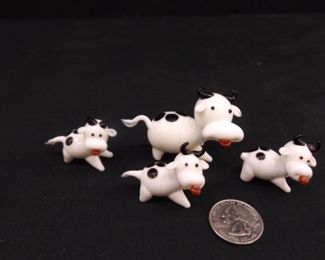 Lot of CA-UTE Blown Glass Cows	

