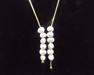 14k Yellow Gold Necklace with Dangle Pearls	
