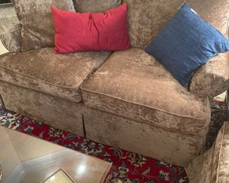 Charleston House loveseat