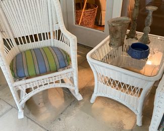 Second rocker and table