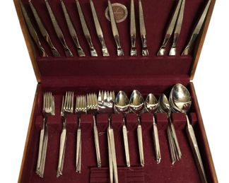 TOWLE Mid Century Flatware Set 12