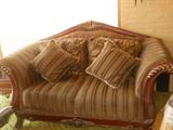 5PC SET VICTORIAN STYLE LIVING ROOM SET TO INCLUDE LOVE SEAT,COUCH,FAINTING COUCH ,COFFEE TABLE AND SIDE TABLE