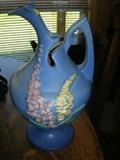ROSEVILLE BLUE FOX GLOVE PITCHER