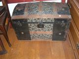 DOME TOP TRUNK