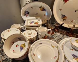 Wedgwood "Fruit Sprays" China Collection
