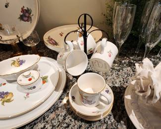 Wedgwood "Fruit Sprays" China Collection