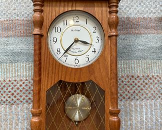 Vintage Skytimer chiming wall clock