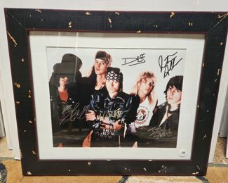 Band signed Guns & Roses photo