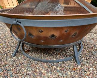  Fire pit 21"h to top of screen 34" diameter