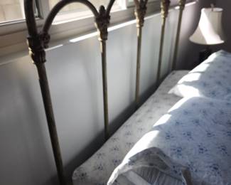 Cast Iron Bed frame with spring support 