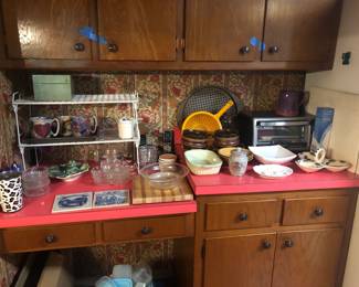 Kitchenware (Flatware, Serving Pieces, Pyrex, Appliances)