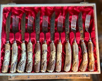 Beautiful and in "like new" condition - 12pc Stag Horn Solingen Rostfrei 1950's steak knife set