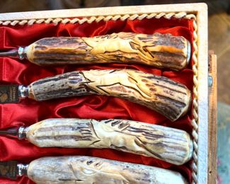 Beautiful and in "like new" condition - 12pc Stag Horn Solingen Rostfrei 1950's steak knife set