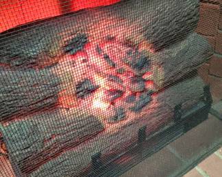 Elec. Fireplace w/lights & heat - but no marshmallows