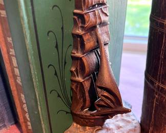Ship bookends