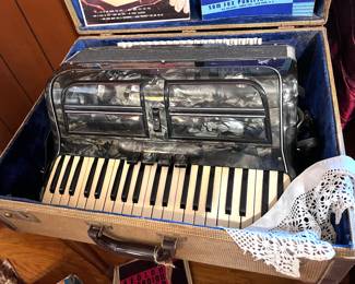 Vtg. Accordion w/case