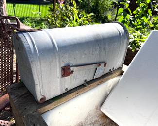 Galvanized mail box w/flag
