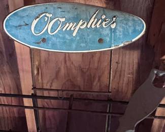 Vtg. O'Omphies metal display rack for shoes