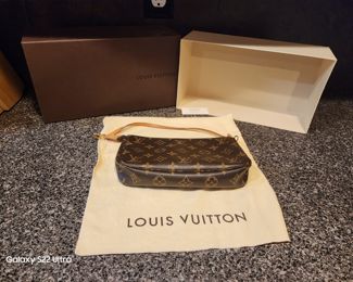 9.	Louis Vuitton Small handbag in Box w Dustbag 9x6  $475.00