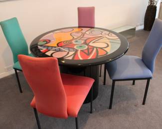 Memphis Style Pablo Picasso Table with Pedestal and 4 chairs. 