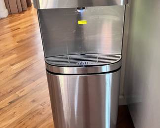 Stainless water dispenser