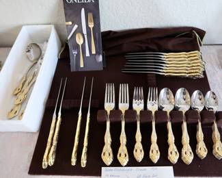 Oneida Golden Michelangelo flatware set