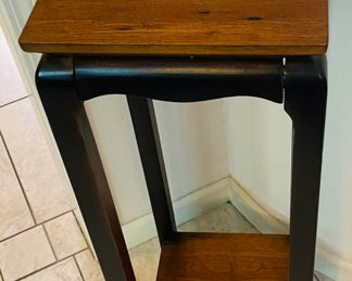 $90 	Stand square 35Hx12x12	