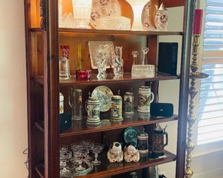 $500 	
Bookcase / display 47""Wx 90""Tx17D 5 shelves  "									