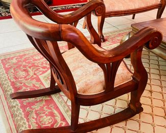 $1095	
3 pieces American Empire parlor set 2 arms 34Tx"26""AtoA & Setee 34Tx47W"		