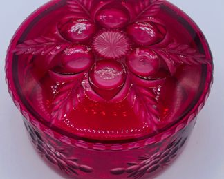 $250 Val st Lambert (1874-1960) bonbonniere Joseph Simon 4.5W - Art Deco period. Cranberry red floral design