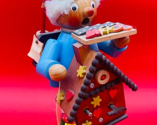 $60 	
Music box Stein 91/2"" Gingerbread baker 