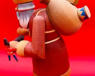 Erzgebirische Santa wood 9""T"	