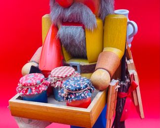 $60 	
Nutcracker salesman cheese & jellies 16""(crack hat)"		