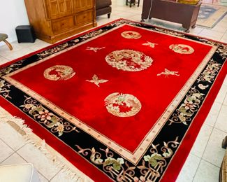$950 	
Red & black Chinese rug 14'9""x9'1"very good condition	